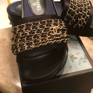 Black chain slides w/charm